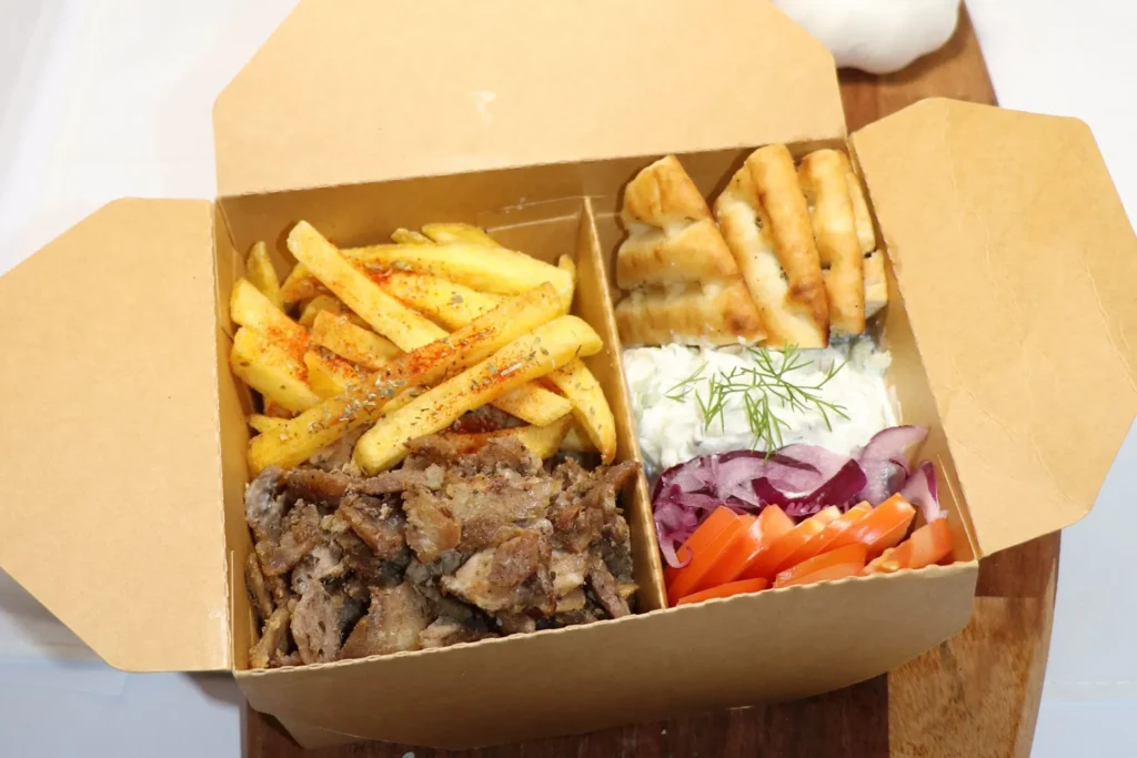 gyros-box-ifigenia-catering-food-truck-street-food-hausgemacht-homemade-greek-food-griechisch-zug
